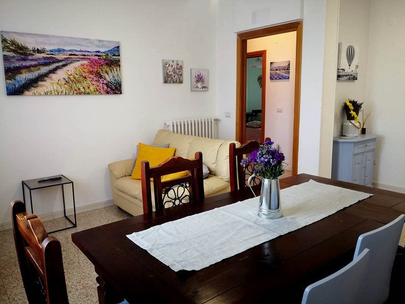 Appartamento vacanze per visitare Assisi, Perugia, Montefalco e l' Umbria. Alloggio vicino all' aeroporto di Perugia