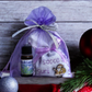 Confezione regalo Natale con olio di lavanda e sacchetto auguri ricamato a mano, regali di Natale per la casa, regali di Natale per familiari, idee regalo di Natale originali
