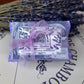 Cuscino di lavanda con sapone alla lavanda. Cuscino pieno di fiori di lavanda con saponetta con olio essenziale di lavanda da 100 gr. Prodotti alla lavanda, Idee regalo alla lavanda.  Idee regalo, idee regalo con lavanda, idee regalo utili, idee regalo profumate, idee regalo per Natale. Sapone con olio essenziale di lavanda. cuscinetto lavanda