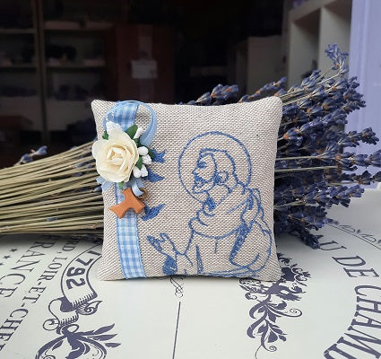 Cuscino con lavanda, cuscino di lavanda ricamato, cuscinetto con lavanda ricamato con S. Francesco . bomboniera religiosa, bomboniera per santa Cresima, bomboniera per prima comunione, bomboniera per matrimonio, bomboniere fatte a mano, bomboniere utili e originali. bomboniera per matrimonio. 