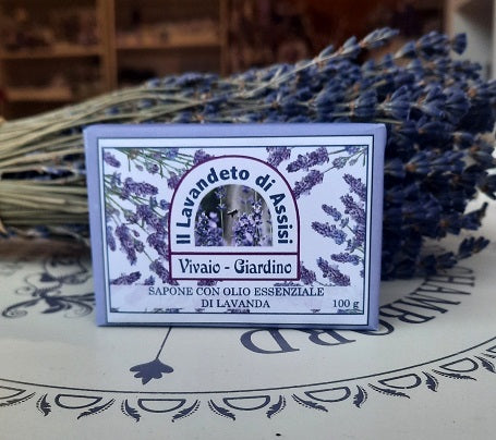 Sapone alla lavanda. Sapone con olio essenziale di lavanda.   Saponetta alla lavanda da 100 gr. saponetta artigianale alla lavanda. Saponetta naturale